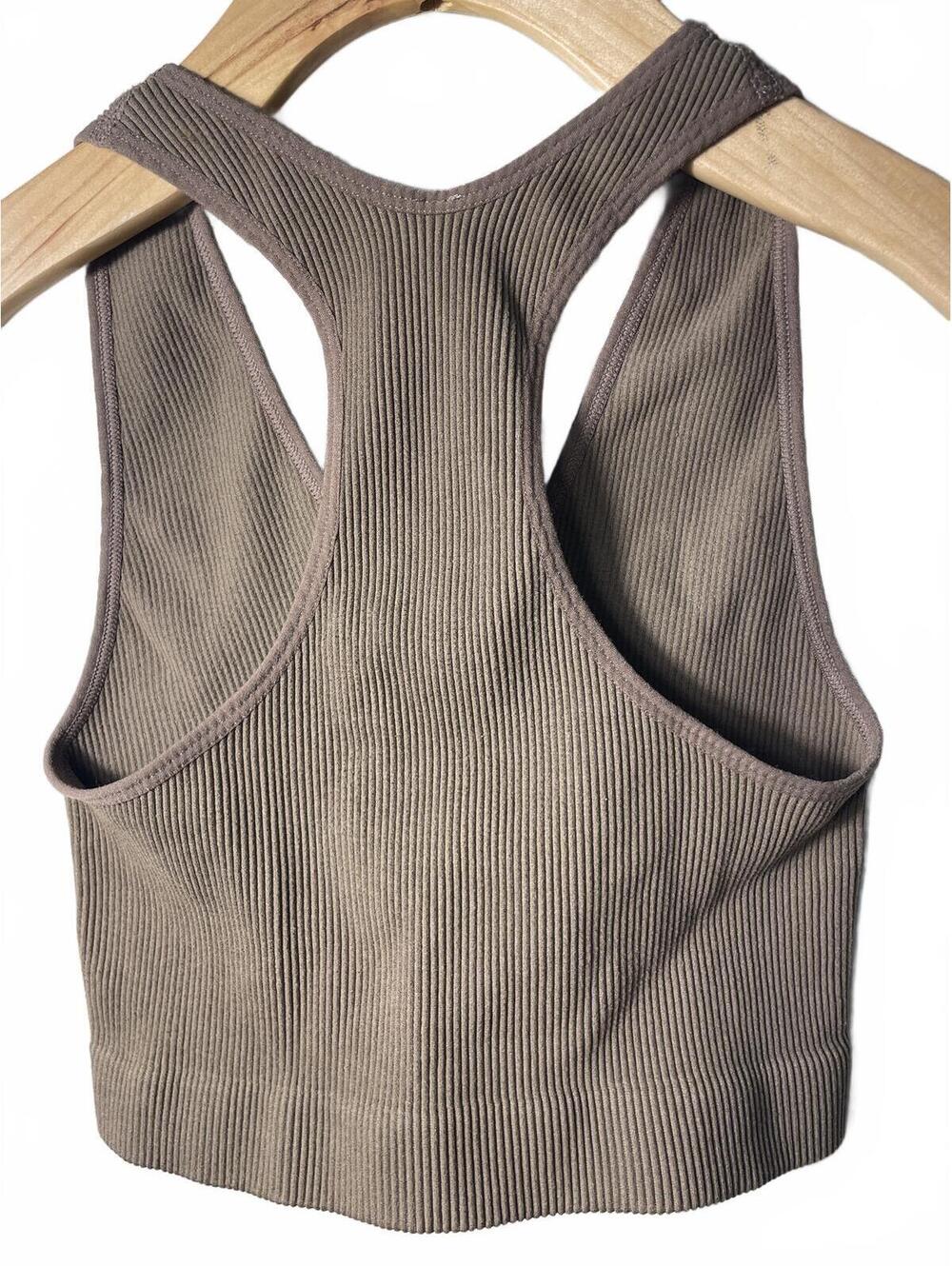 Zenana Ribbed V Neck Under Shirt Tank Top Womens Medium Brown Layering Casual - Picture 3 of 4
